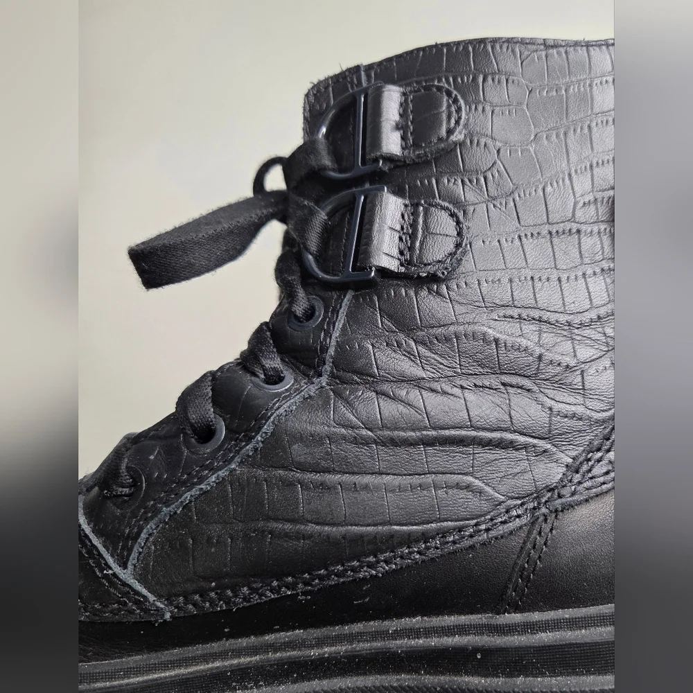 Sorel Women's Caribou X Waterproof Lace-Up Boots Black Leather Size 6.5 - Picture 8 of 12